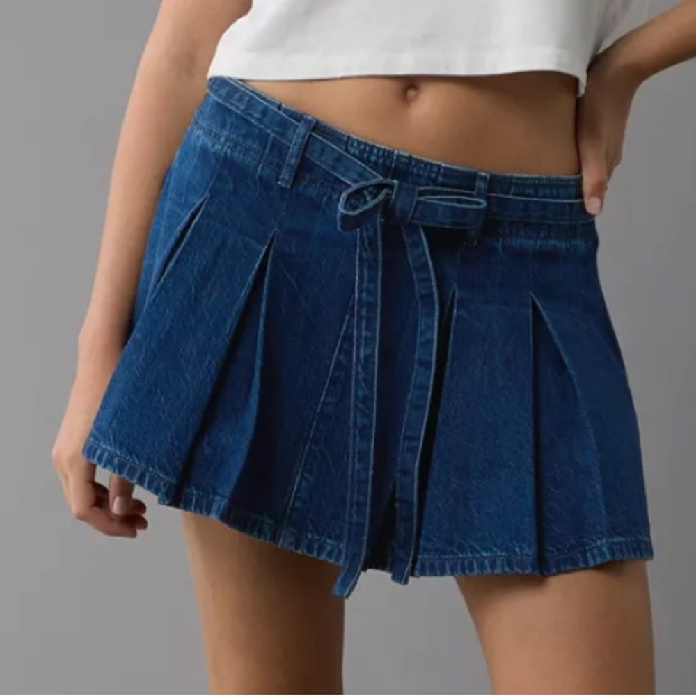 American Eagle Outfitters Blue Pleated Skater Mini Skirt